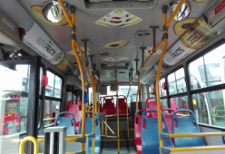 Campaña de Garnier  Fructis en buses híbridos duales