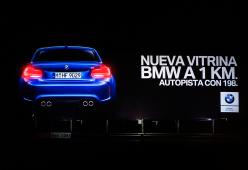 Valla BMW noche