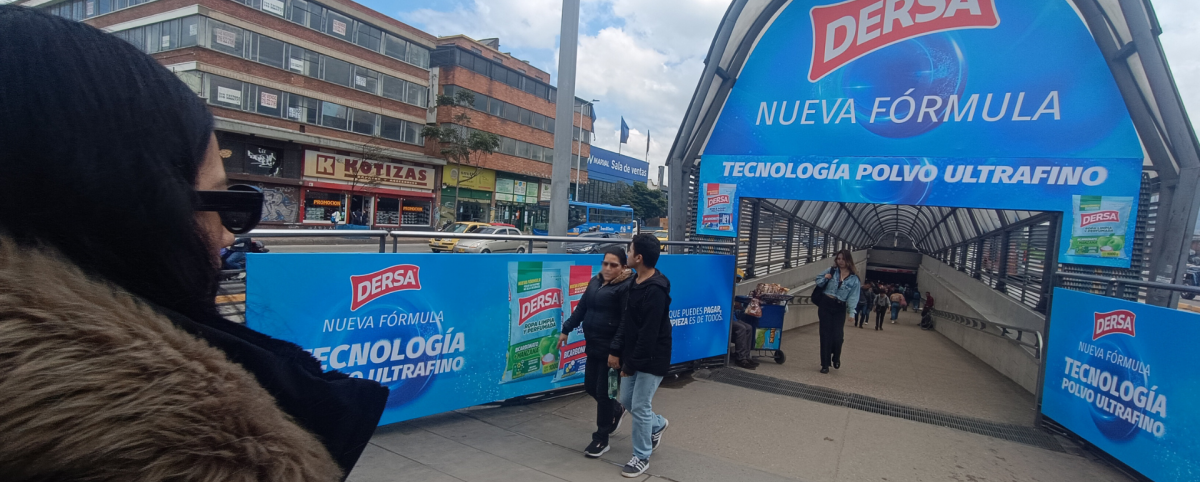 Publicidad en Transmilenio Dersa