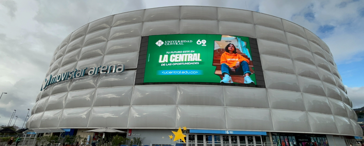 Publicidad en la Fachada del Movistar Arena