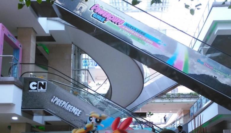 cartoon network en el centro comercial Santafe