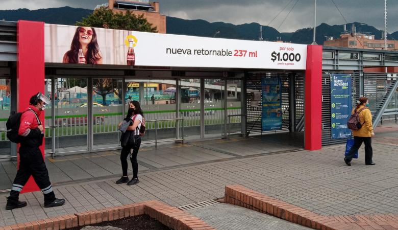 Publicidad en Transmilenio con Arco