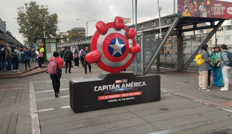 Capitán América en Transmilenio