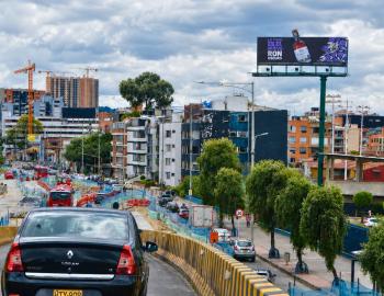 Valla publicitaria de Ron Viejo de Caldas en Bogotá